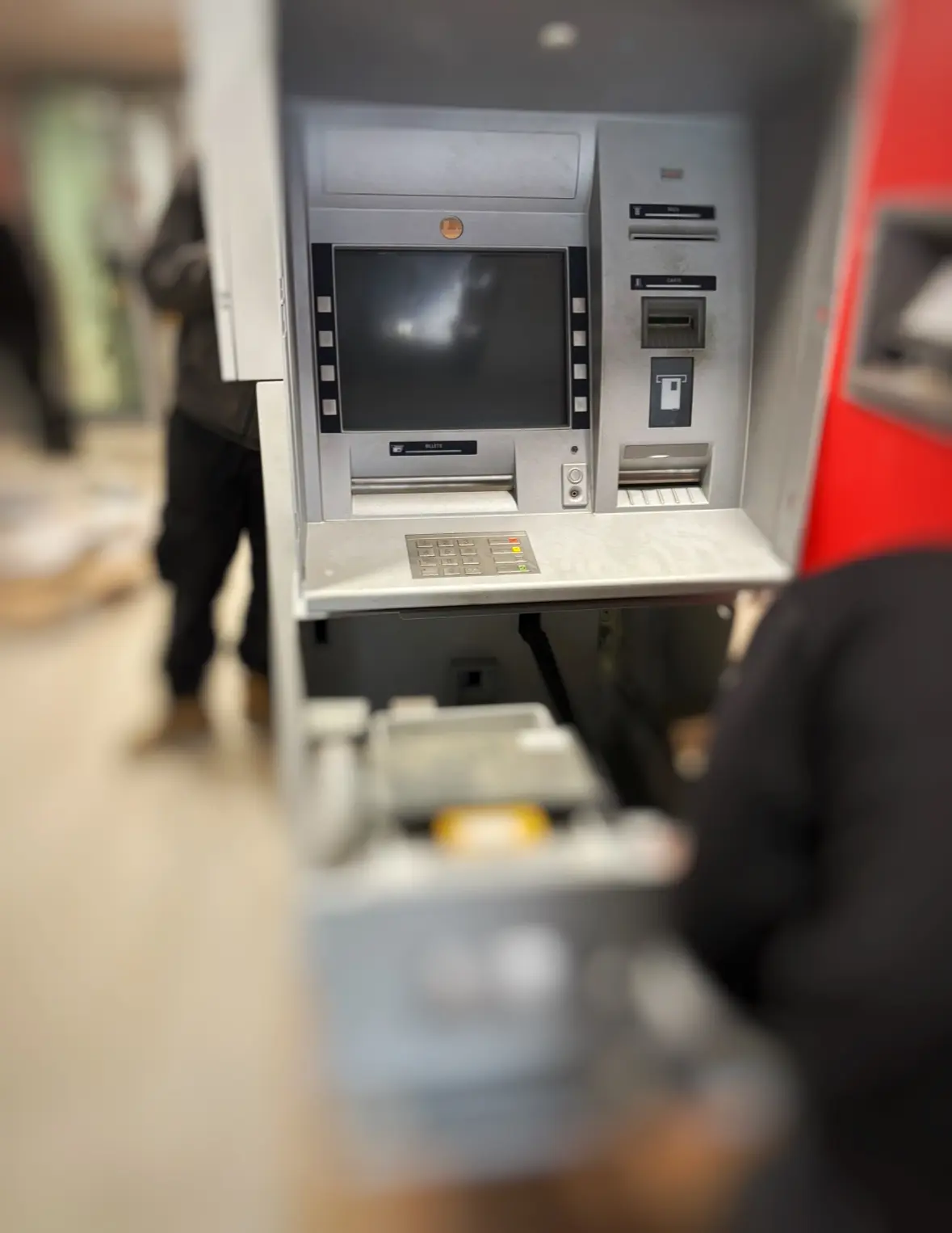 Déplacement de distributeur automatique de billets (GAB) a Verdun.