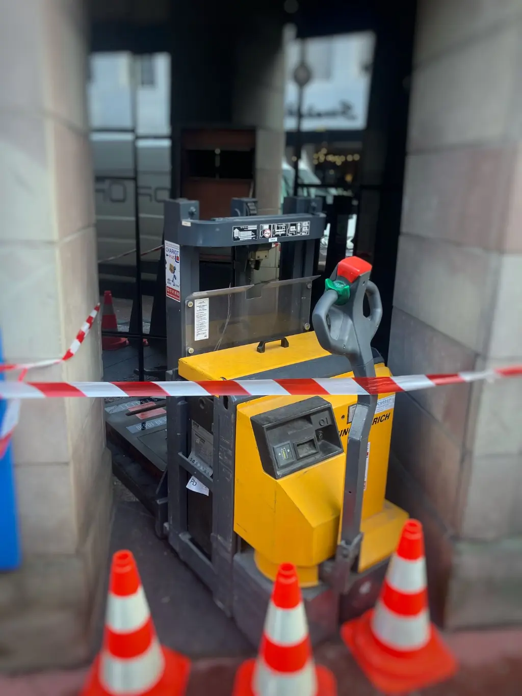 Transport de coffre-fort sécurisé par les équipes d&#39;est-coffre en Moselle